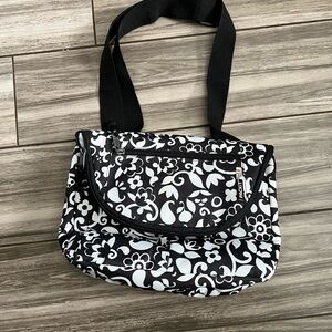 Black and White Floral Women's lunch bag